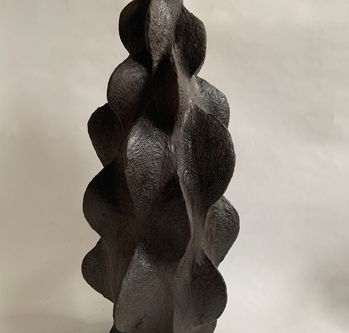 Black Ripple Spine I